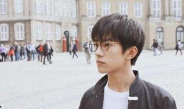 爆料易烊千玺艺考视频,青春风采引关注